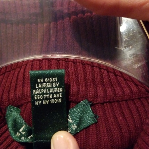 Sweater - Picture 5 of 6